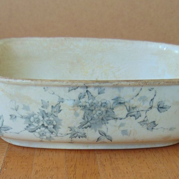 Wedgwood & Co "Celia" Patter Serveware 1862-1900 - Picture 1 of 7